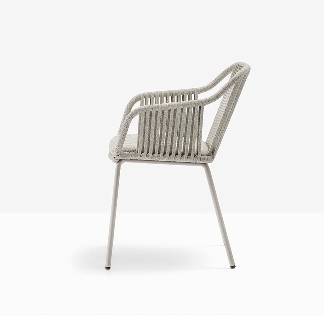 Babila_twist_chair