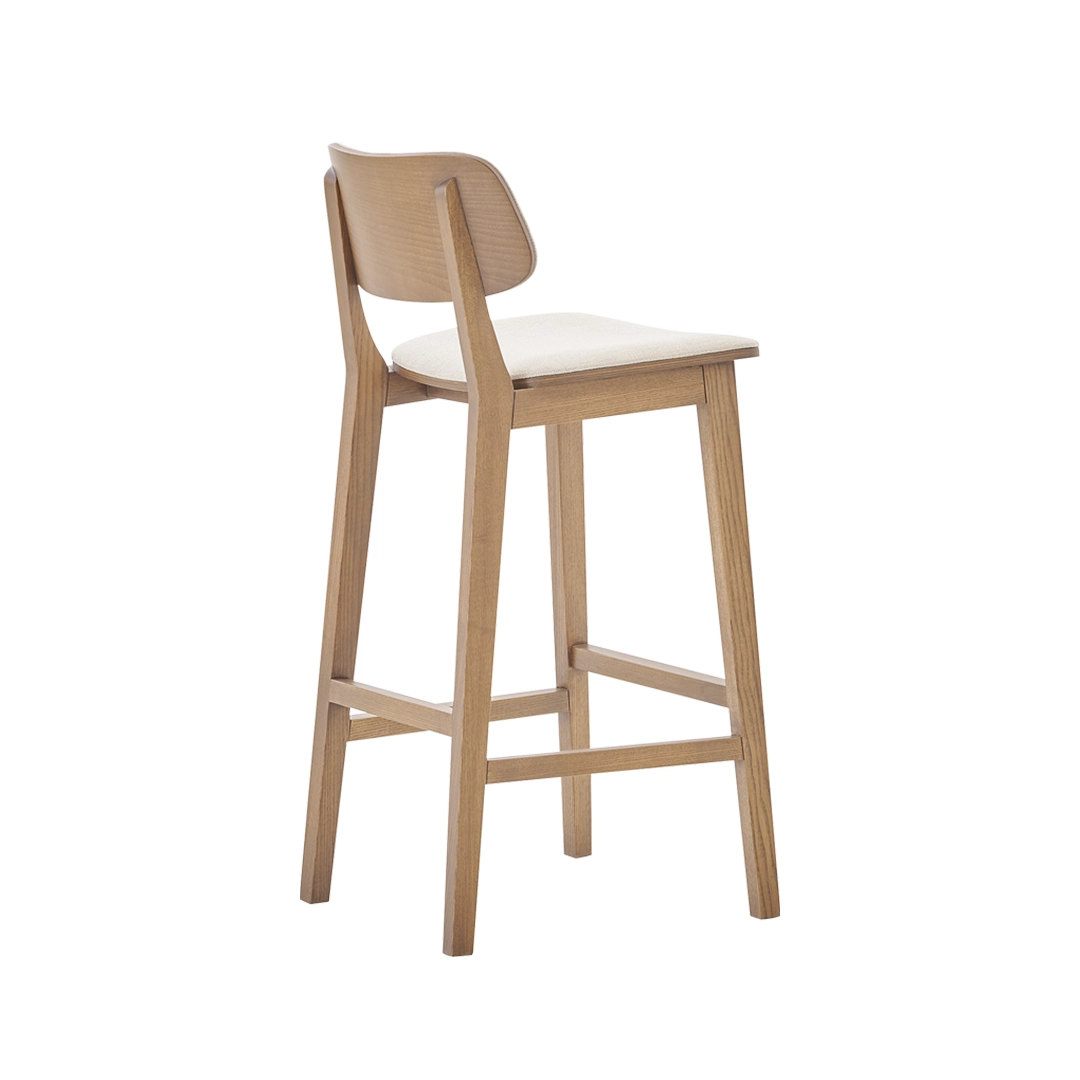 Mate_BarStool_Front_Hero_2024_final