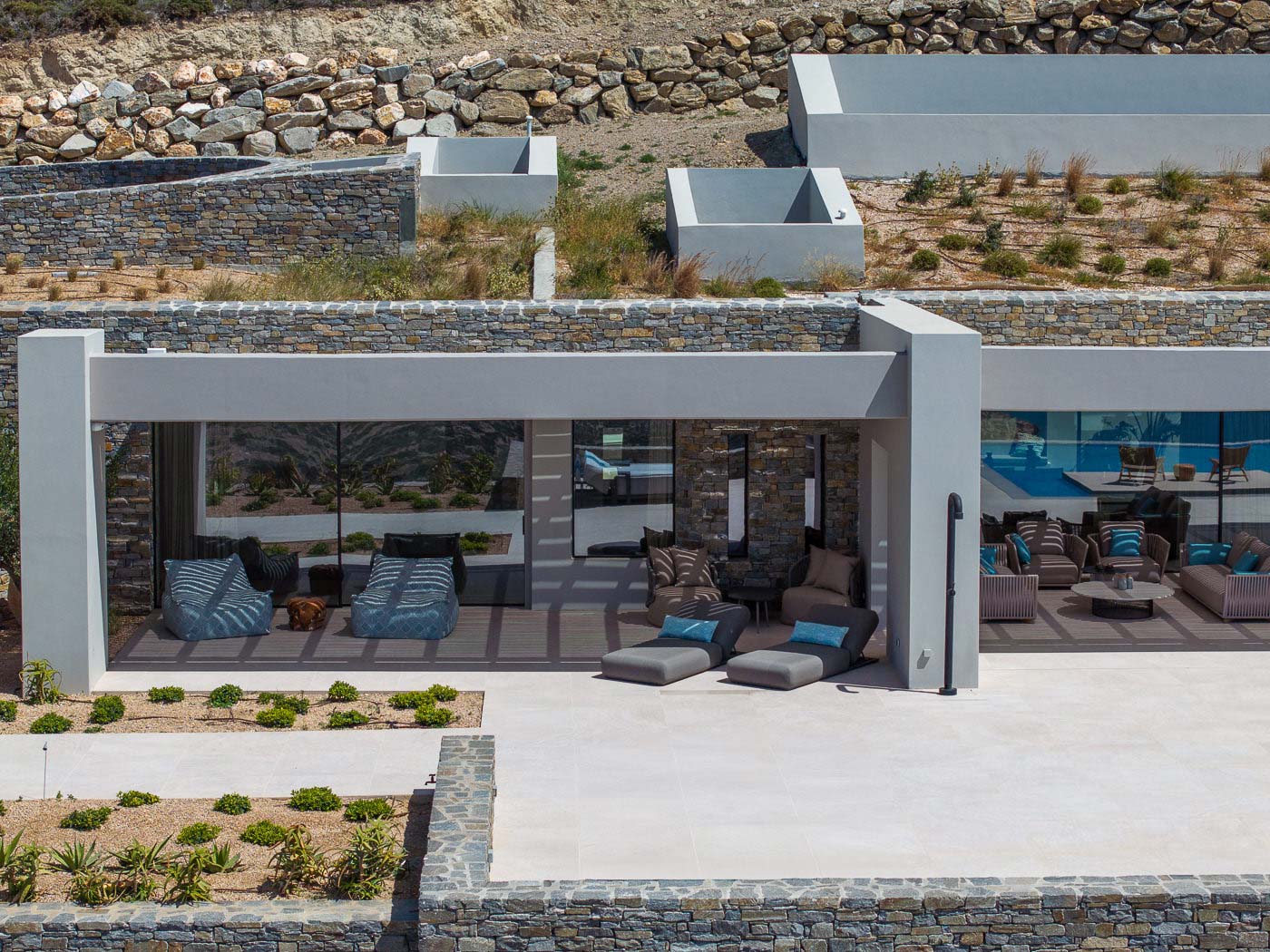 kourtis-contract-porfolio-pvd-paros-1